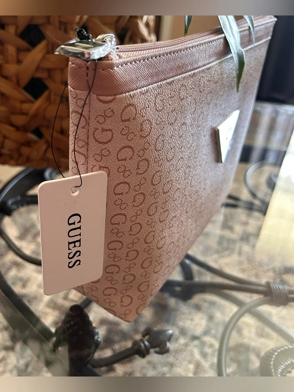 GUESS Evanston Cosmetic Travel Makeup Pouch